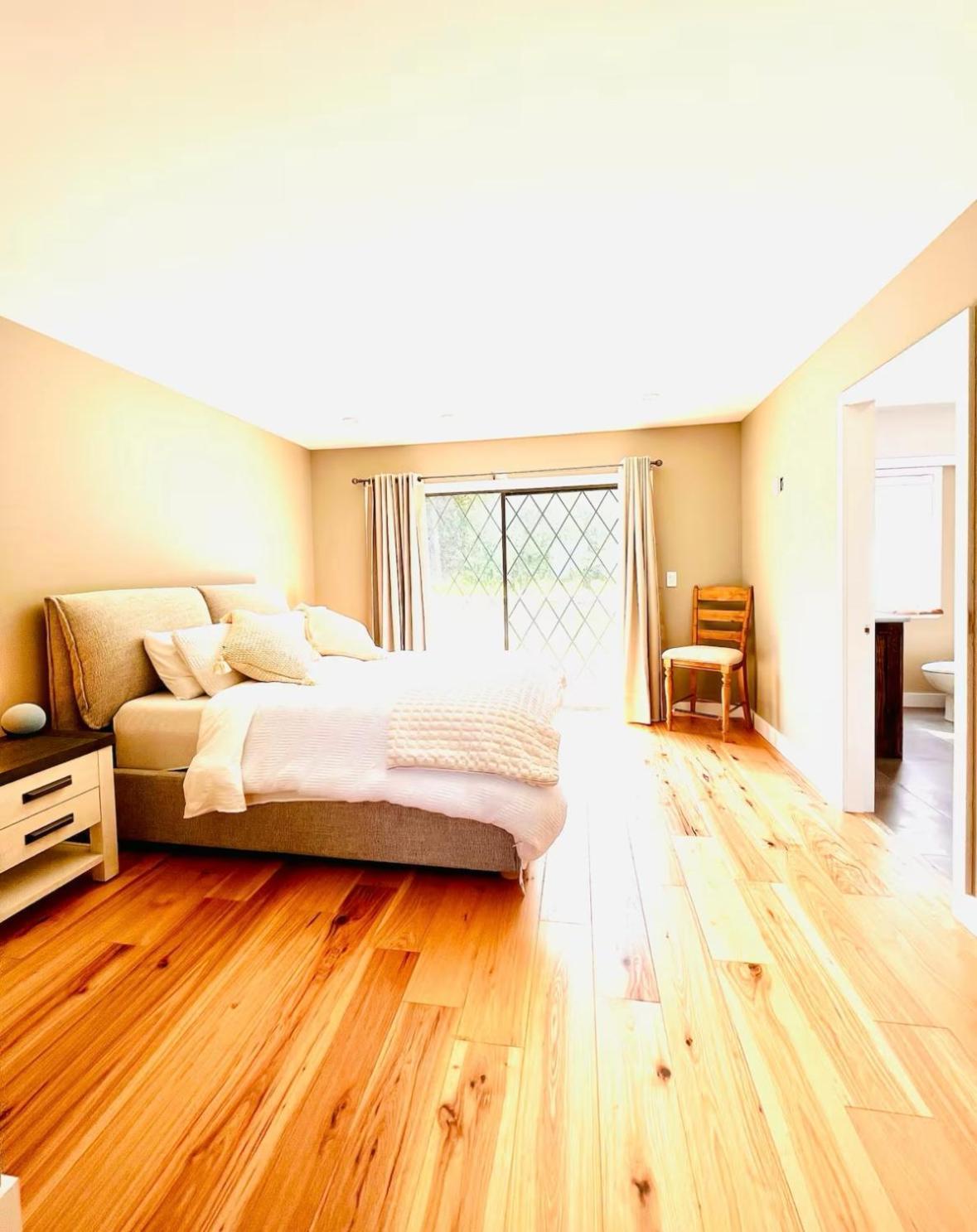 Oceanside Manor - Fancy Room - Golf Course & Beach View Qualicum Beach Exterior photo
