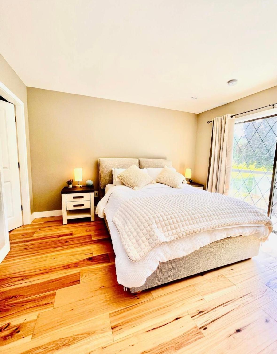 Oceanside Manor - Fancy Room - Golf Course & Beach View Qualicum Beach Exterior photo